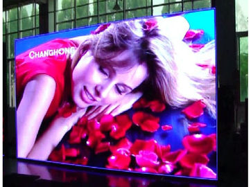 Definisi Tinggi P1.875 Pixel Pitch Kecil LED Display 80mm Tebal Kabinet