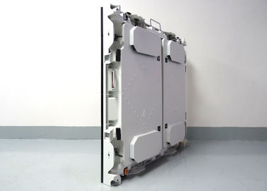 Layar P8 Outdoor Full Color LED Display Dengan Kabinet Aluminium Putih