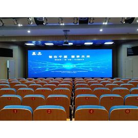 P3 Pitch Curved Indoor Dinding Video LED 14 - 16 Bit Skala Abu-abu Untuk Iklan