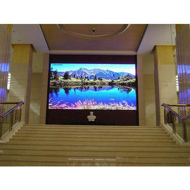 P4 800 Nits Kecerahan Tinggi Indoor Video Wall LED 14 - 16 Bits Untuk Iklan