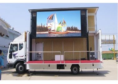 Periklanan Mobile Trailer LED Display P16 Piksel Jenis Drive Konstan Saat Ini