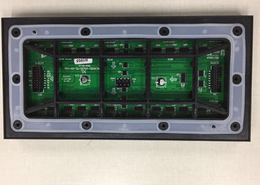 P8 terbuka Full Color LED Display Modul 320 * 160mm Ukuran Modul CE Compliant