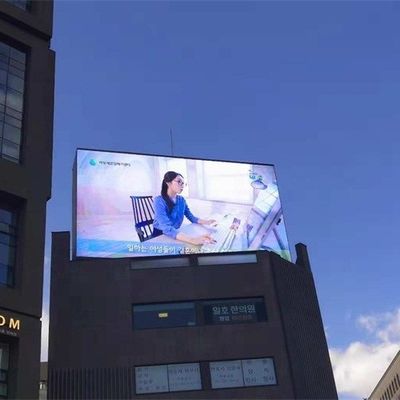 Iklan Luar Ruangan Kecerahan Tinggi LED Display IP65 Waterproof 1920Hz Refresh Rate