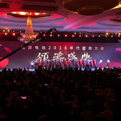 Sudut Pandang Besar Layar Penuh Warna Layar LED 4mm Untuk Bar Hiburan
